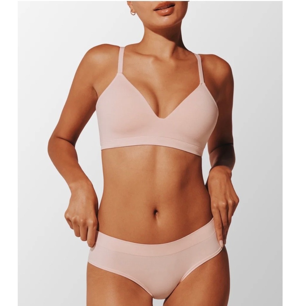 ThirdLove Form 360 Fit Wireless Bra Blush Pink Large C Cup Seamless Comfort EUC